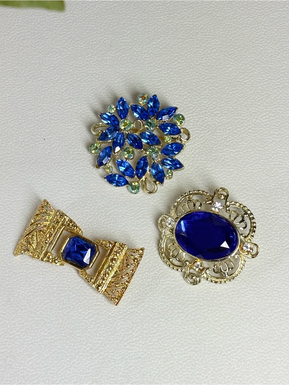 Vintage Blue Rhinestone Brooch Set – 3-Piece